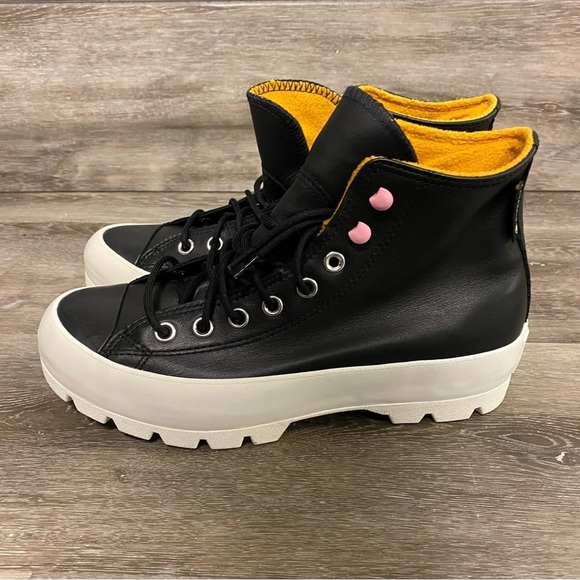 Converse | Chuck Taylor All Star Gore-Tex Waterproof Lugged High Top Sneakers 9 - Picture 8 of 14